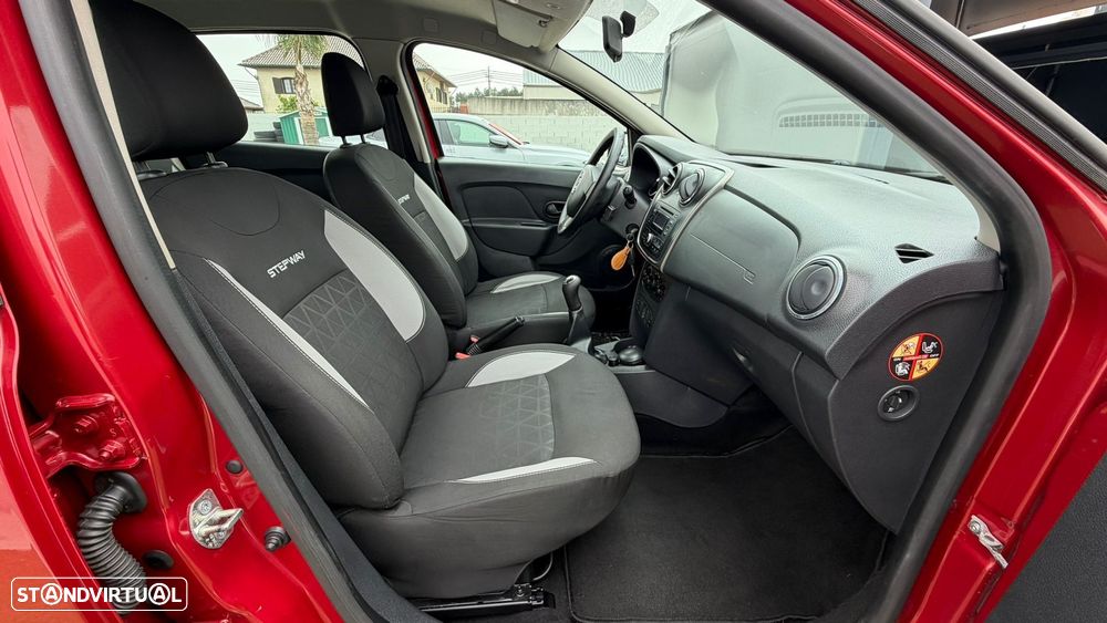 Dacia Sandero 1.5 dCi Stepway - 17