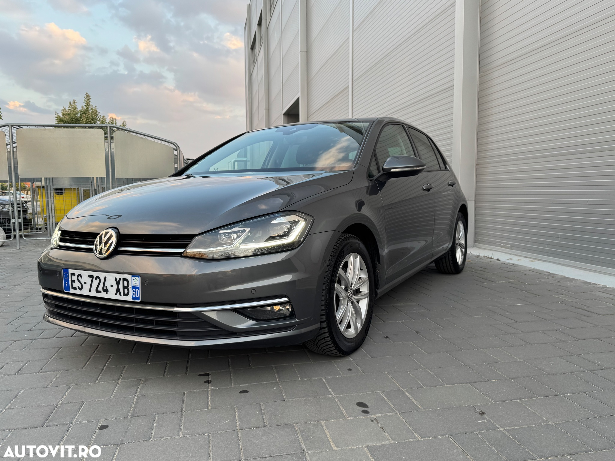 Volkswagen Golf Variant 1.6 TDI (BlueMotion Technology) DSG Comfortline - 21