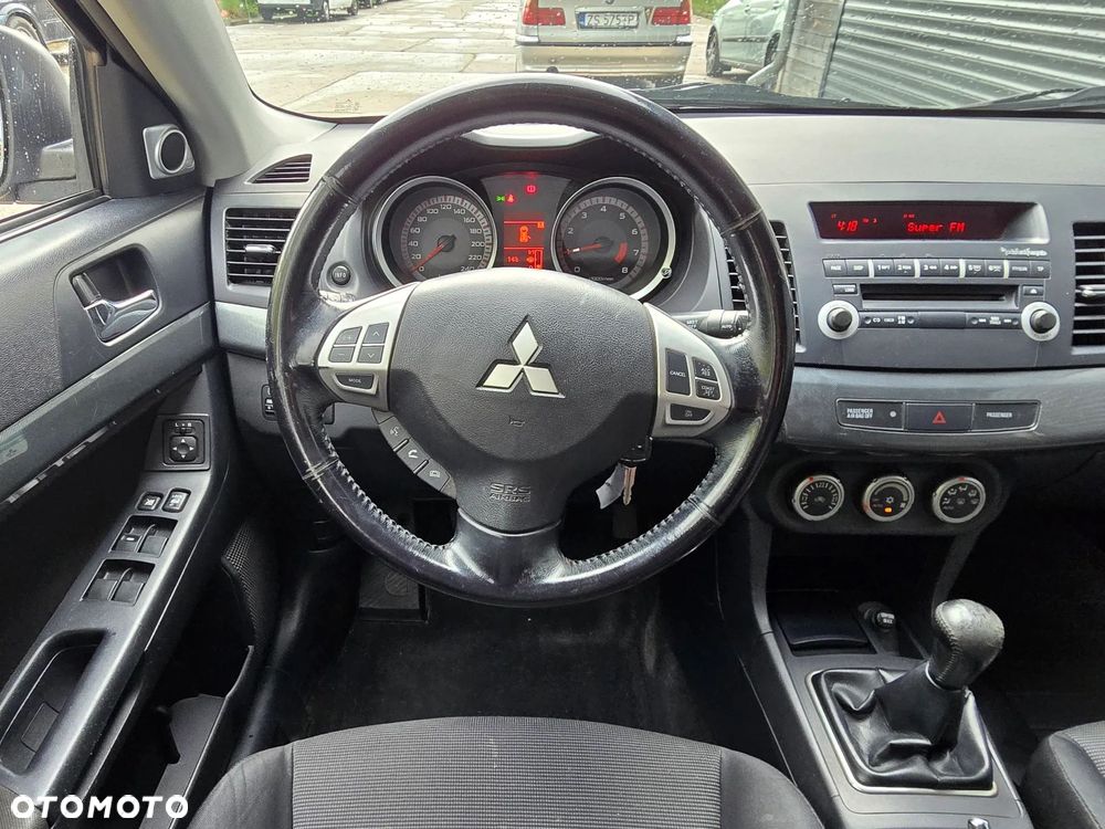 Mitsubishi Lancer 1.8 Intense - 5