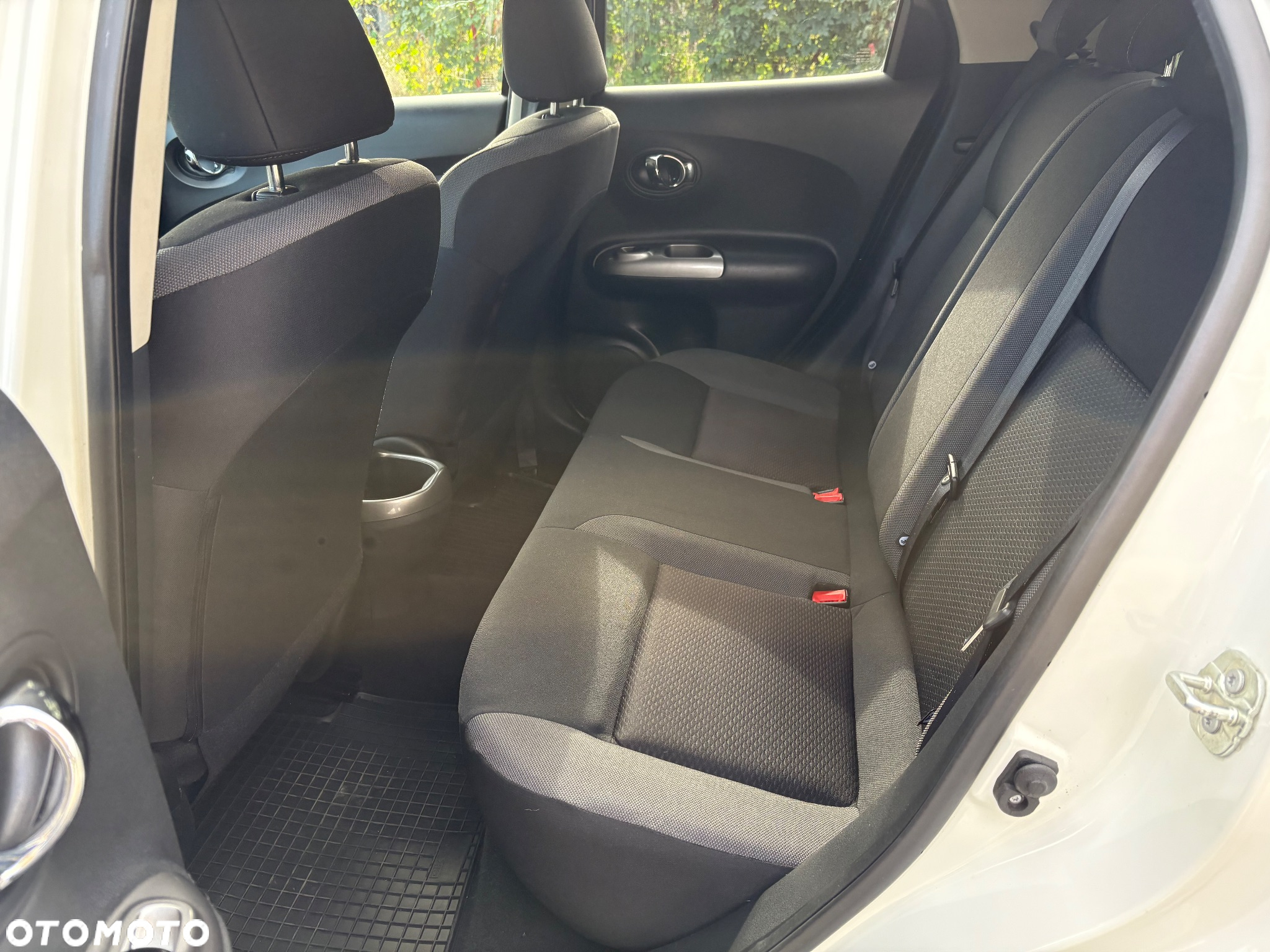 Nissan Juke 1.6 Acenta Xtronic - 13