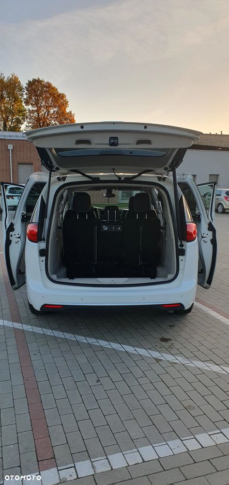 Chrysler Pacifica - 10