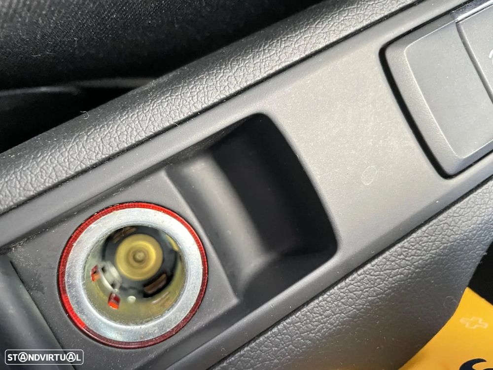Audi Q3 2.0 TDI Design S tronic - 18