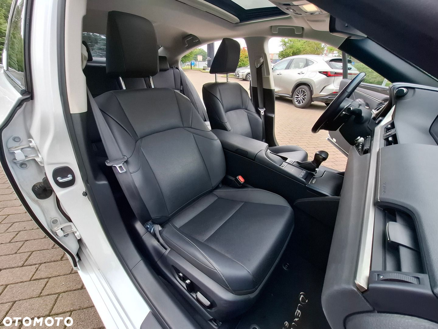 Lexus ES - 21