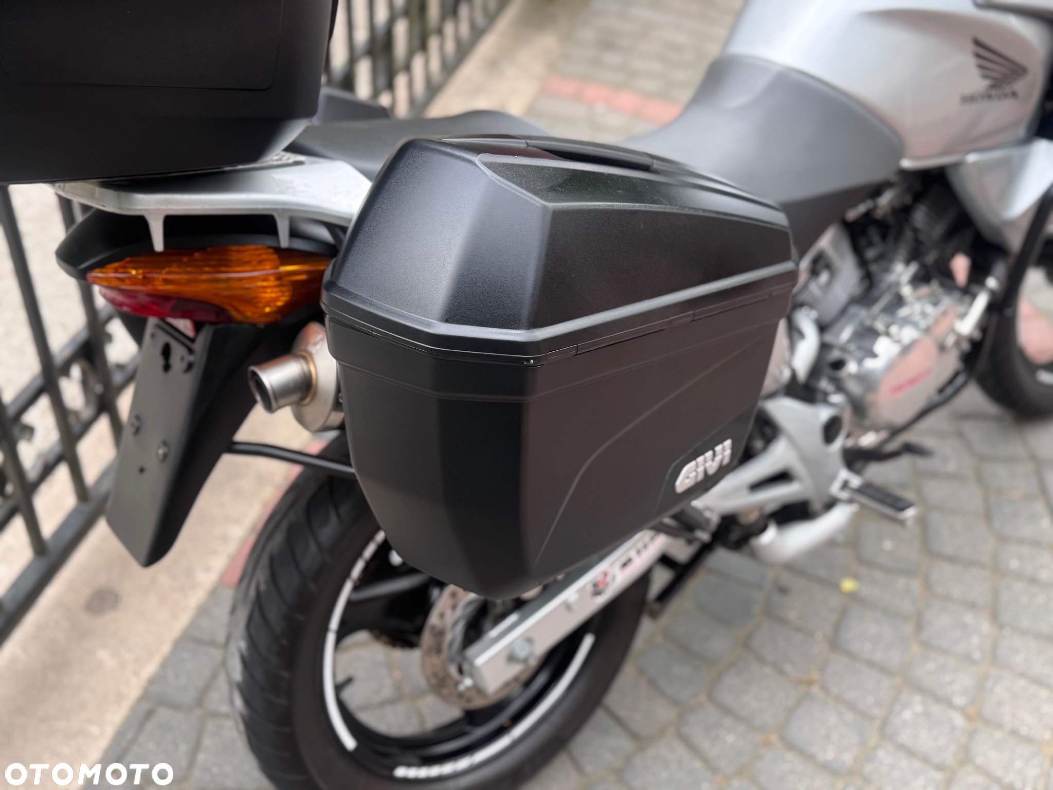 Honda XL - 21