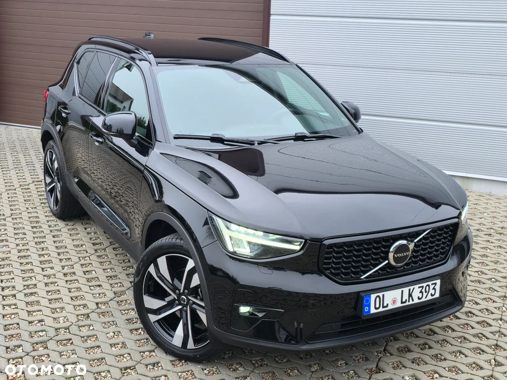 Volvo XC 40 B3 B DKG Plus Black Edition - 9