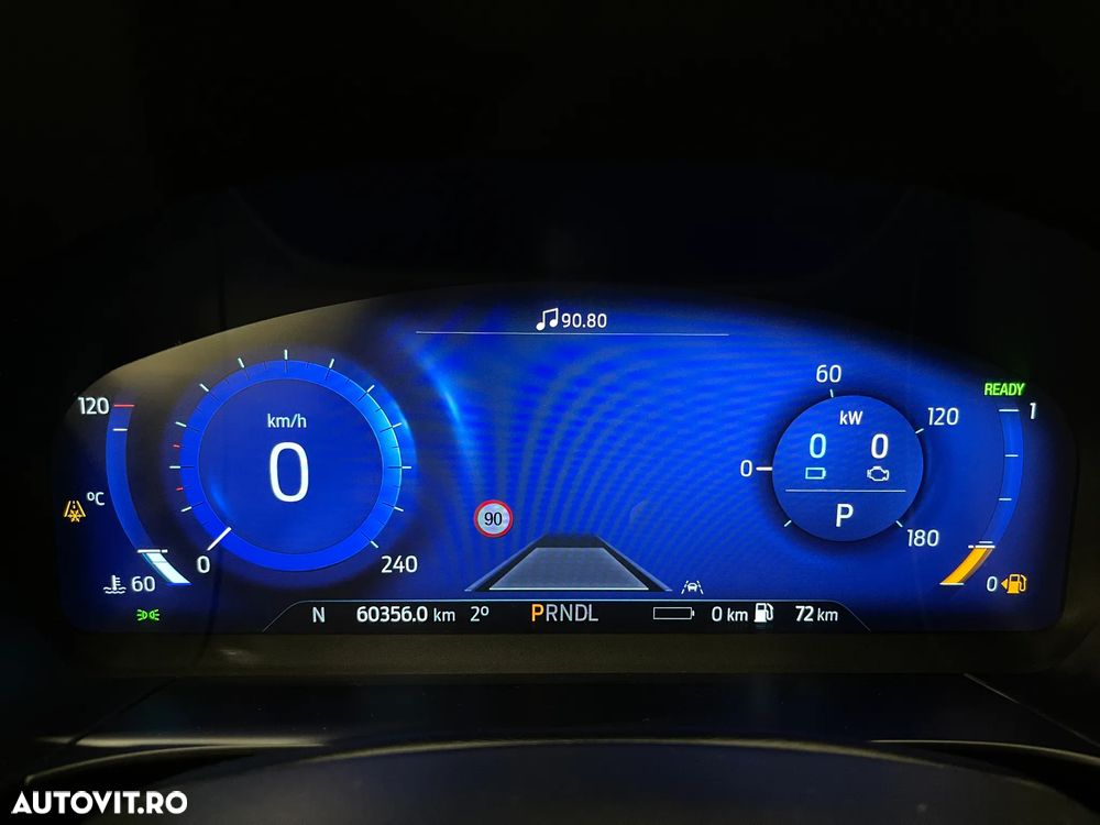 Ford Kuga 2.5 Duratec PHEV ST-LINE - 36