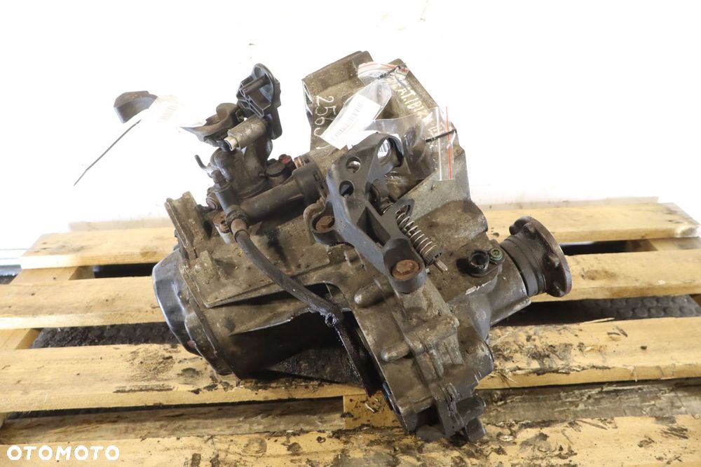 SKRZYNIA BIEGÓW 5 BIEGOWA SEAT IBIZA IV 1.4 JFM - 5