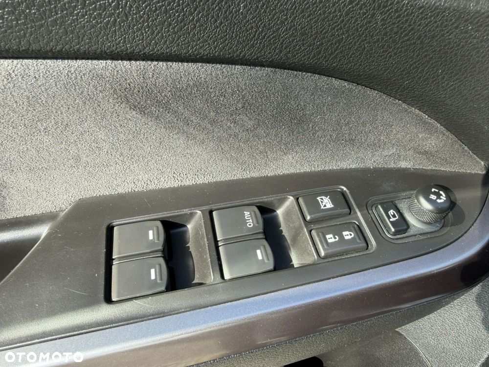 Suzuki Vitara - 11