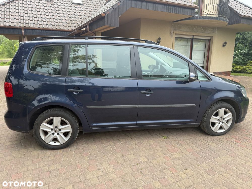 Volkswagen Touran 1.6 TDI DPF BlueMot Comfortline - 16
