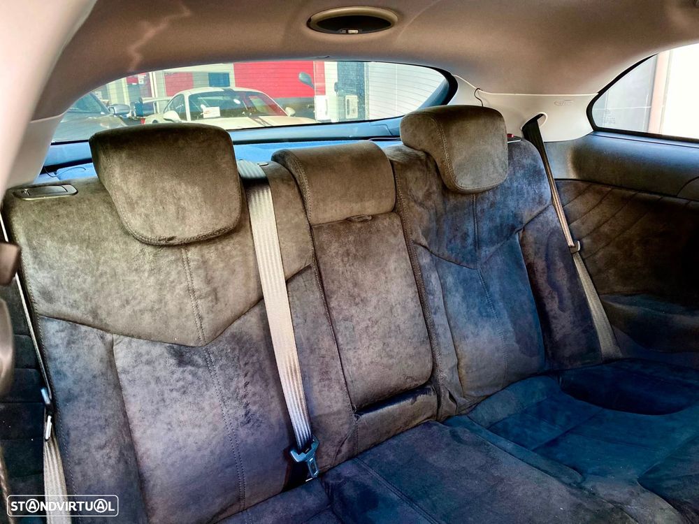 Alfa Romeo GT 1.9 JTD M-JET - 20