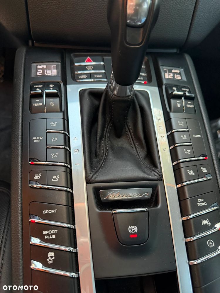 Porsche Macan - 15