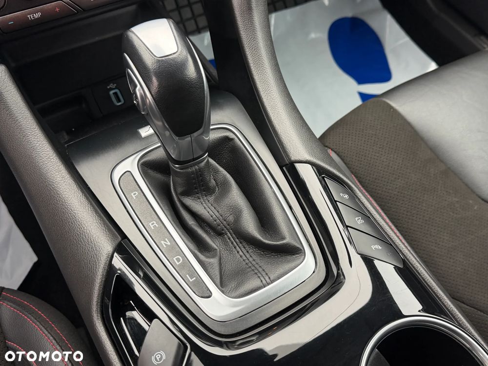 Ford Mondeo 2.0 Hybrid ST-Line X - 25