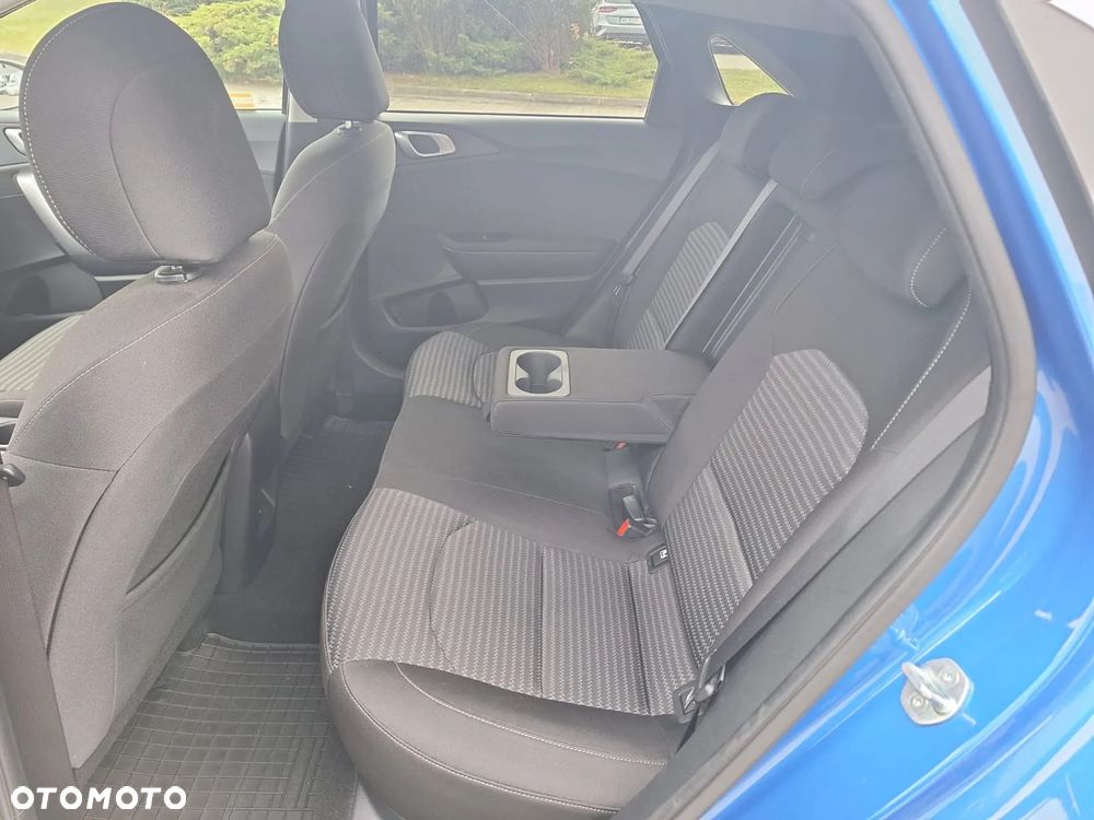 Kia Ceed 1.5 T-GDI M DCT - 17