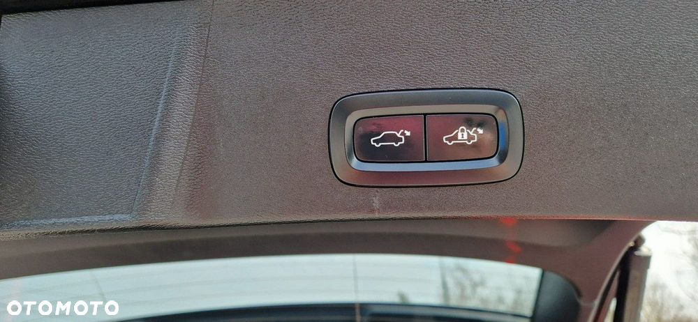 Volvo XC 40 - 38