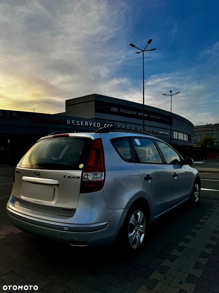 Hyundai i30 1.6 CRDi Base - 4