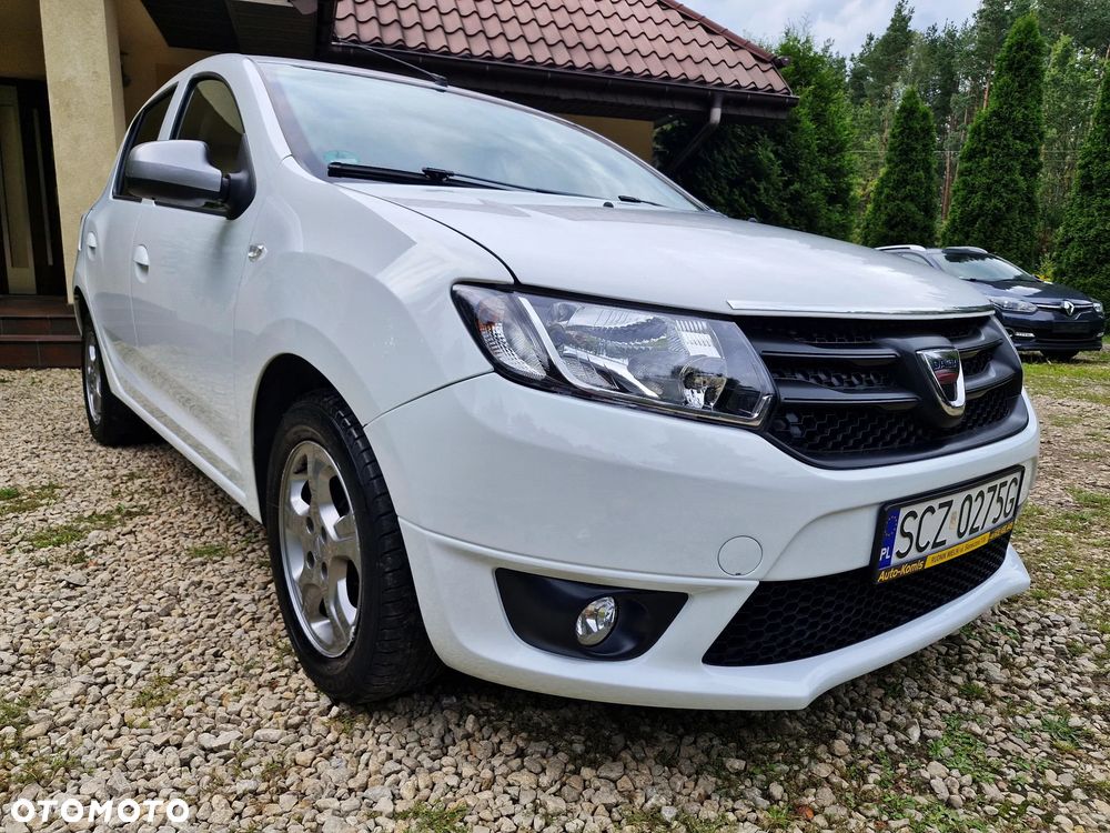Dacia Sandero 1.2 16V 75 Essentiel - 2