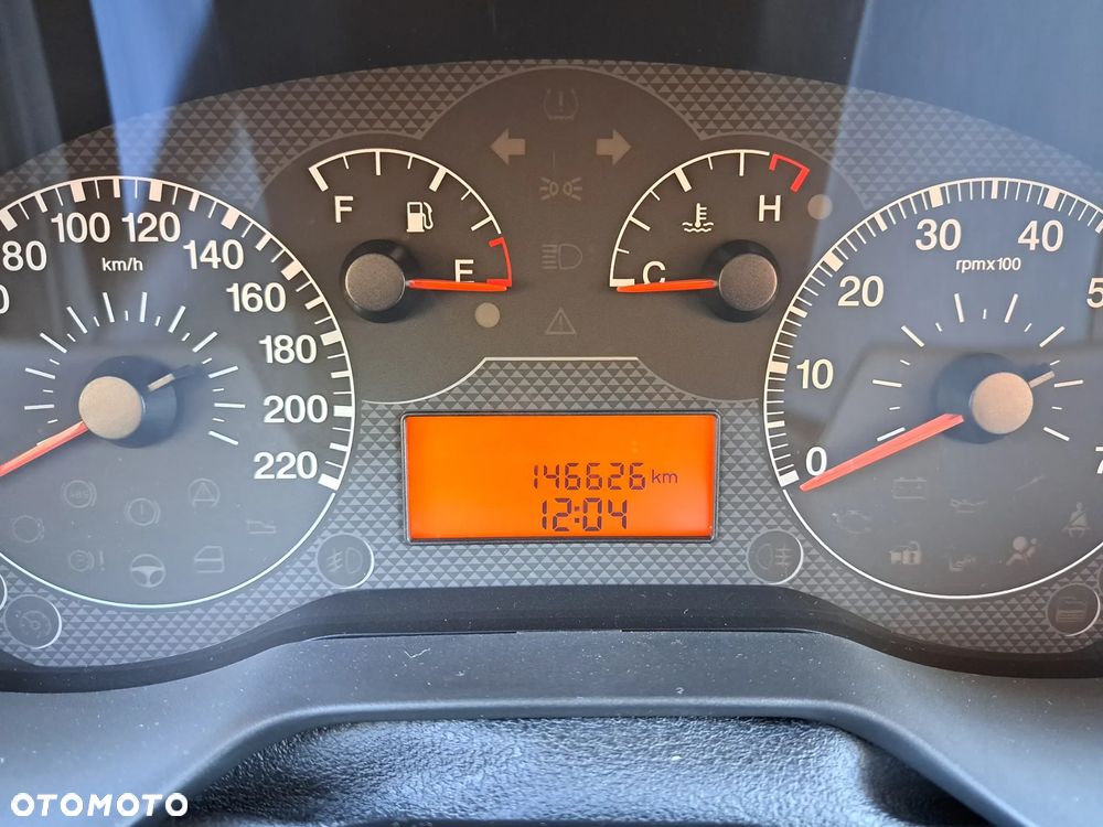 Fiat Grande Punto - 11