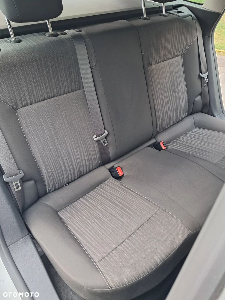 Opel Astra - 14