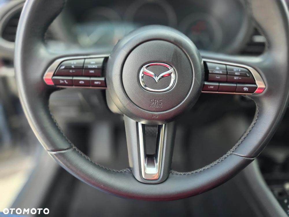 Mazda 3 2.0 mHEV Hikari - 25