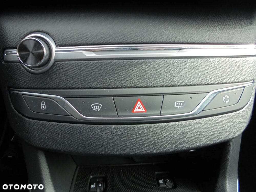 Peugeot 308 BlueHDi 130 Allure Pack - 30