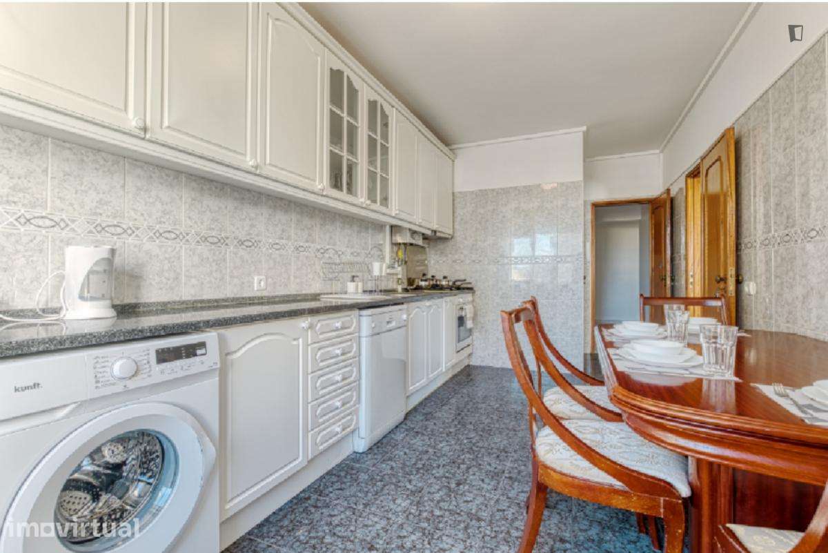 Quarto - localizado em Lisbon - Grande imagem: 3/6