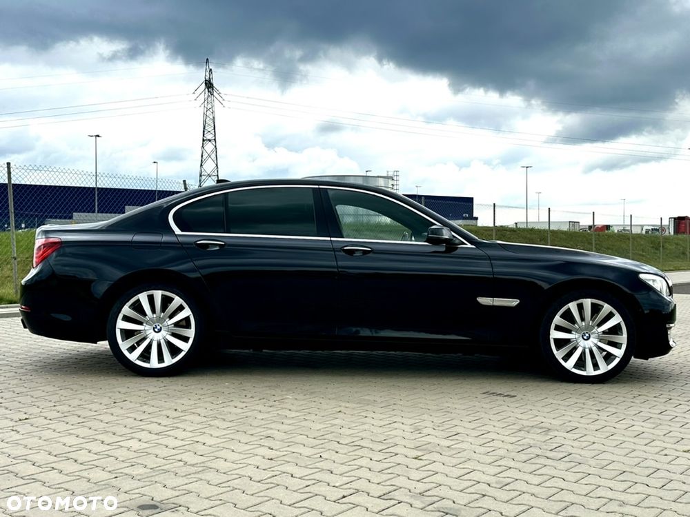 BMW Seria 7 750d xDrive - 3