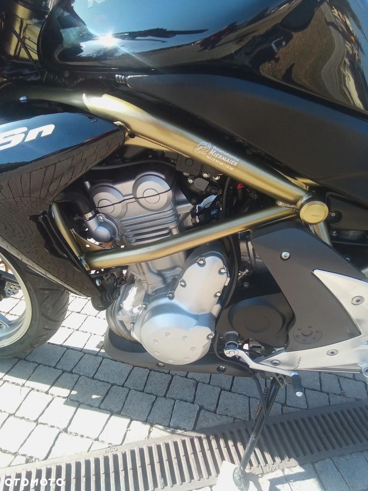 Kawasaki ER - 9