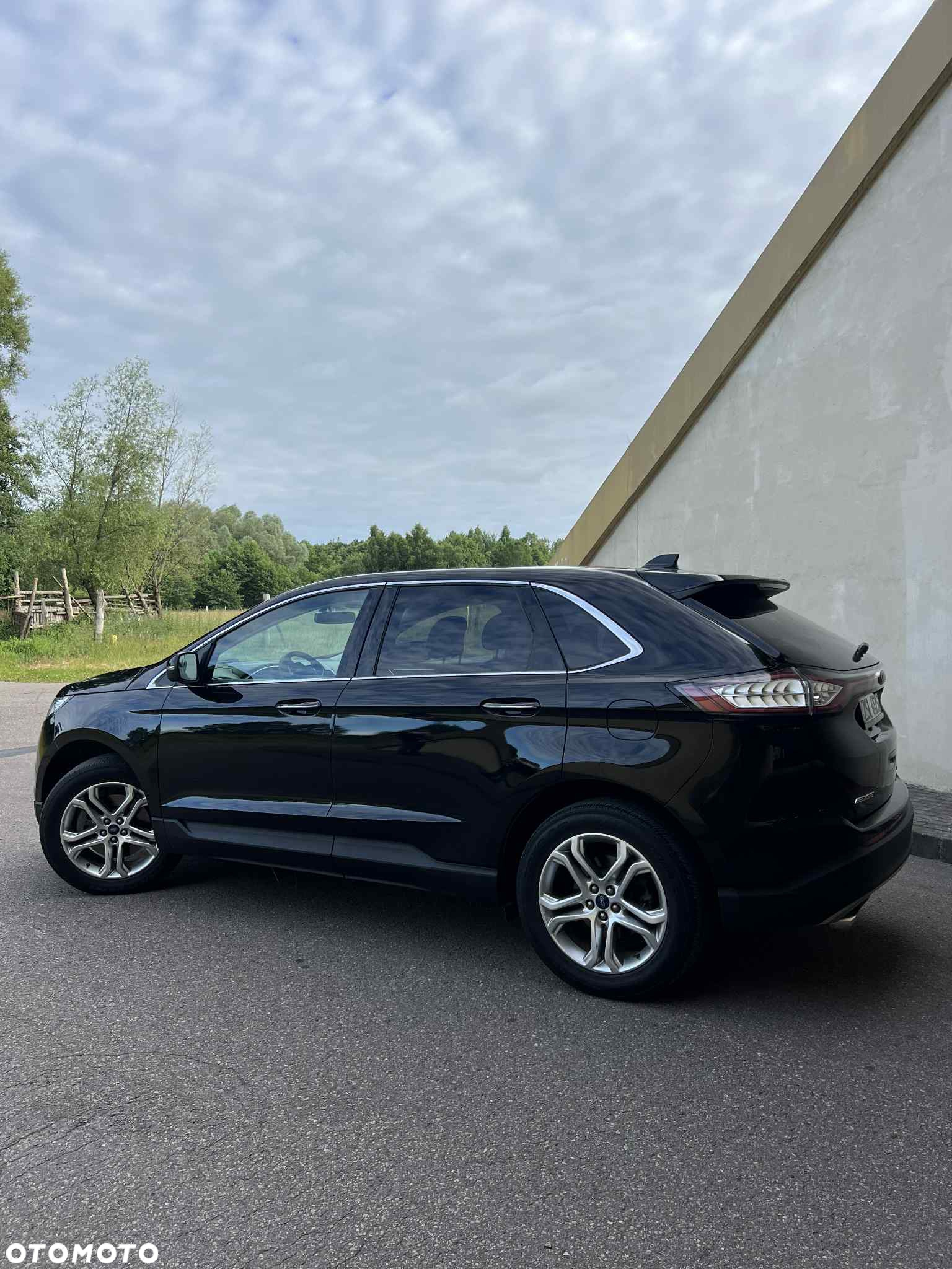 Ford Edge - 3