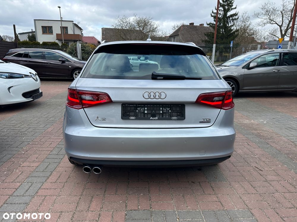 Audi A3 Sportback 2.0 TDI quattro Attraction - 6