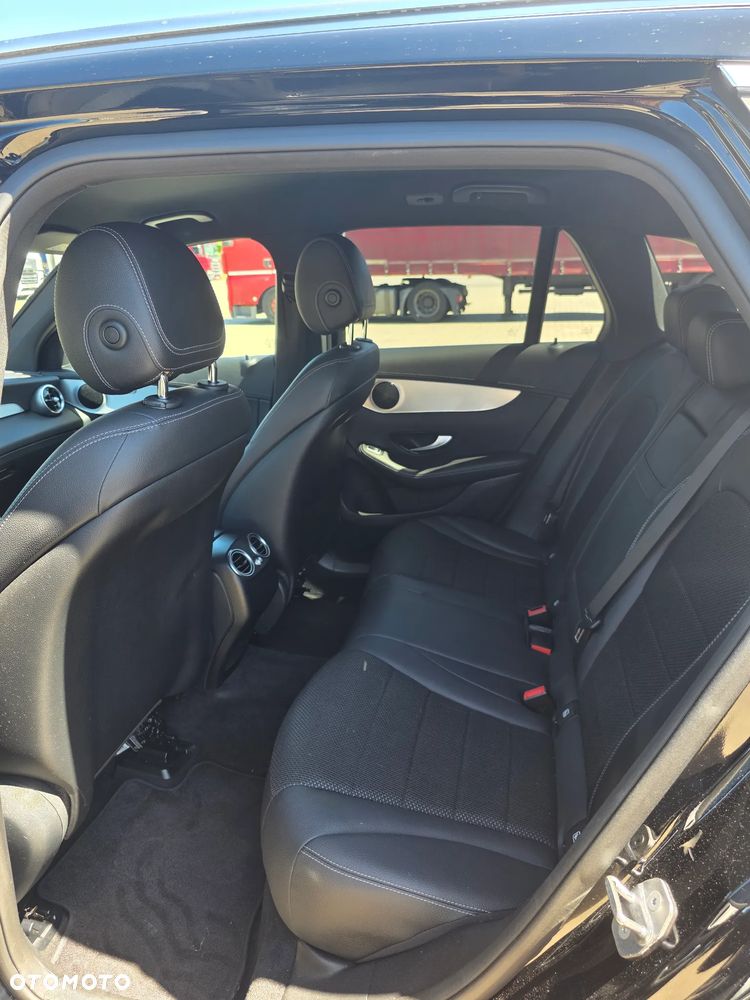 Mercedes-Benz GLC 250 4-Matic - 17