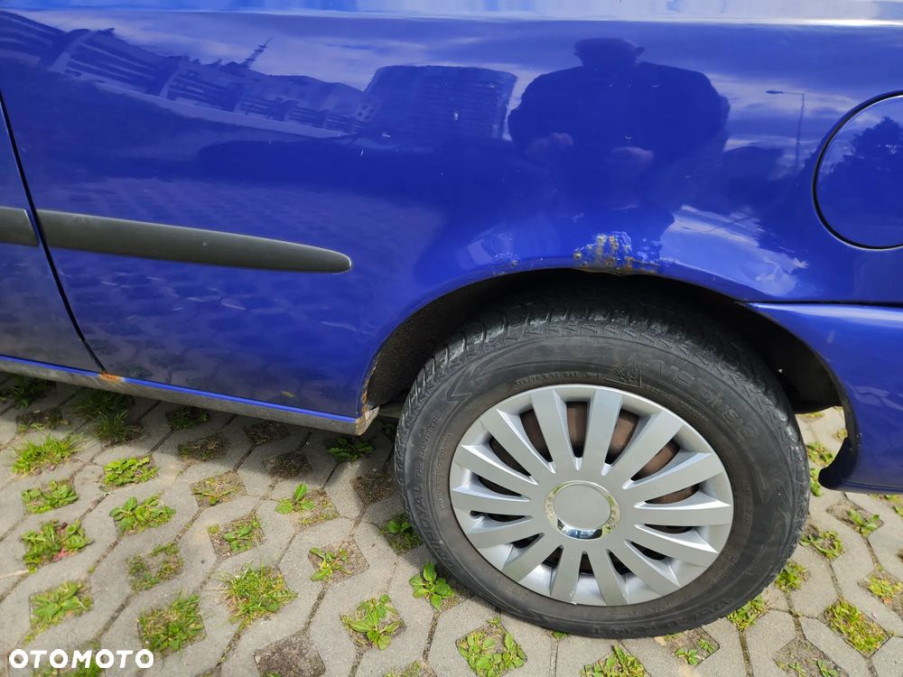 Ford Fiesta 1.8 D Fun - 8