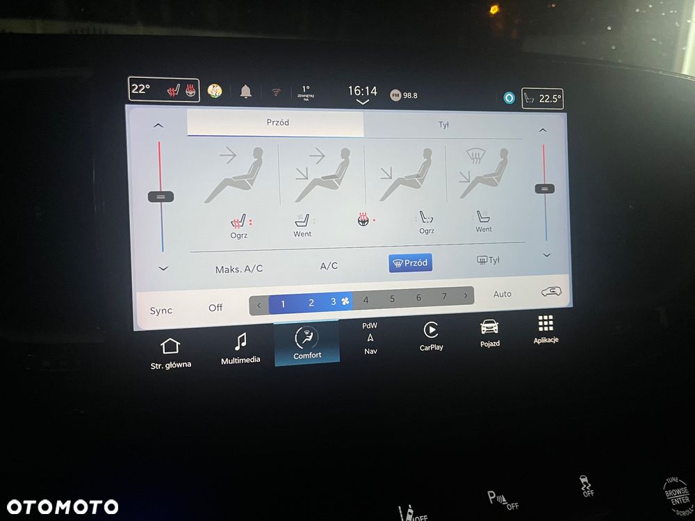 Chrysler Pacifica - 7