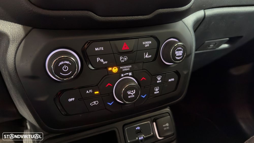 Jeep Renegade 1.0 T-GDI Limited - 31