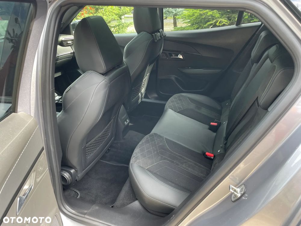Peugeot 2008 1.2 PureTech GT S&S EAT8 - 20