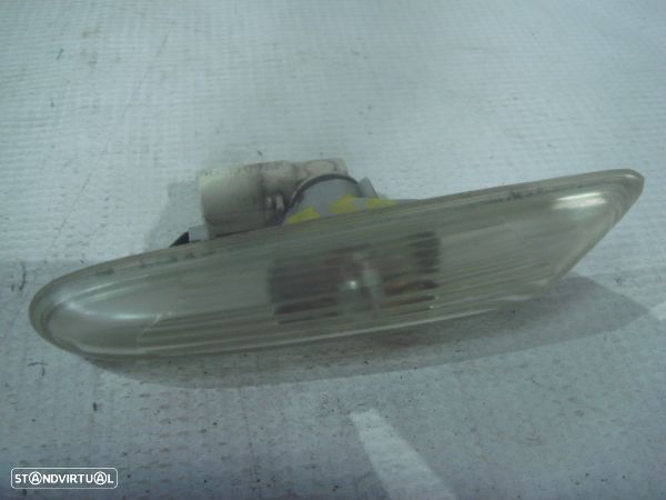 Farolim Pisca Fr Esq Guardalamas  Bmw 1 (E87) - 1