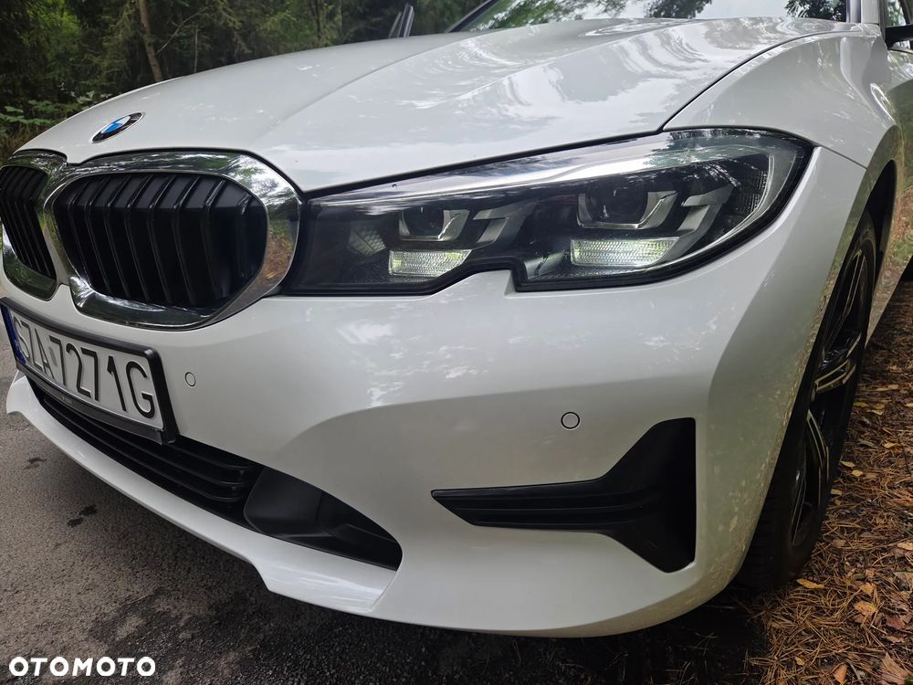 BMW Seria 3 318d - 13