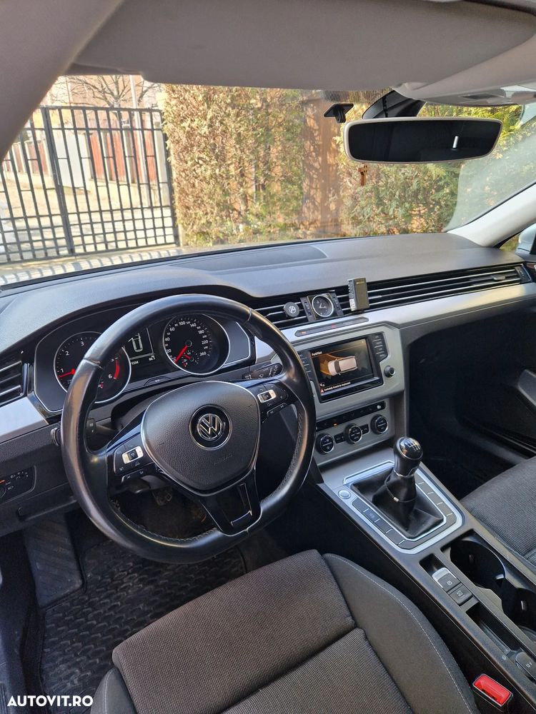 Volkswagen Passat 1.6 TDI (BlueMotion Technology) Comfortline - 8