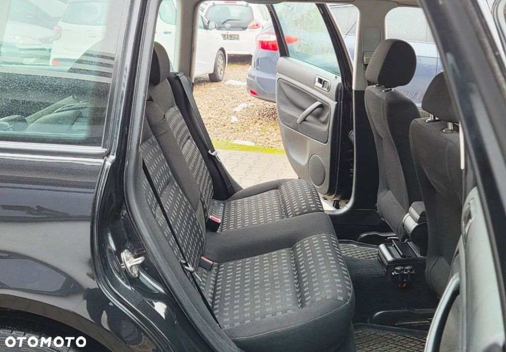 Volkswagen Passat - 23