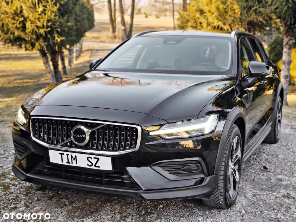 Volvo V60 Cross Country B4 D AWD Ultimate - 5