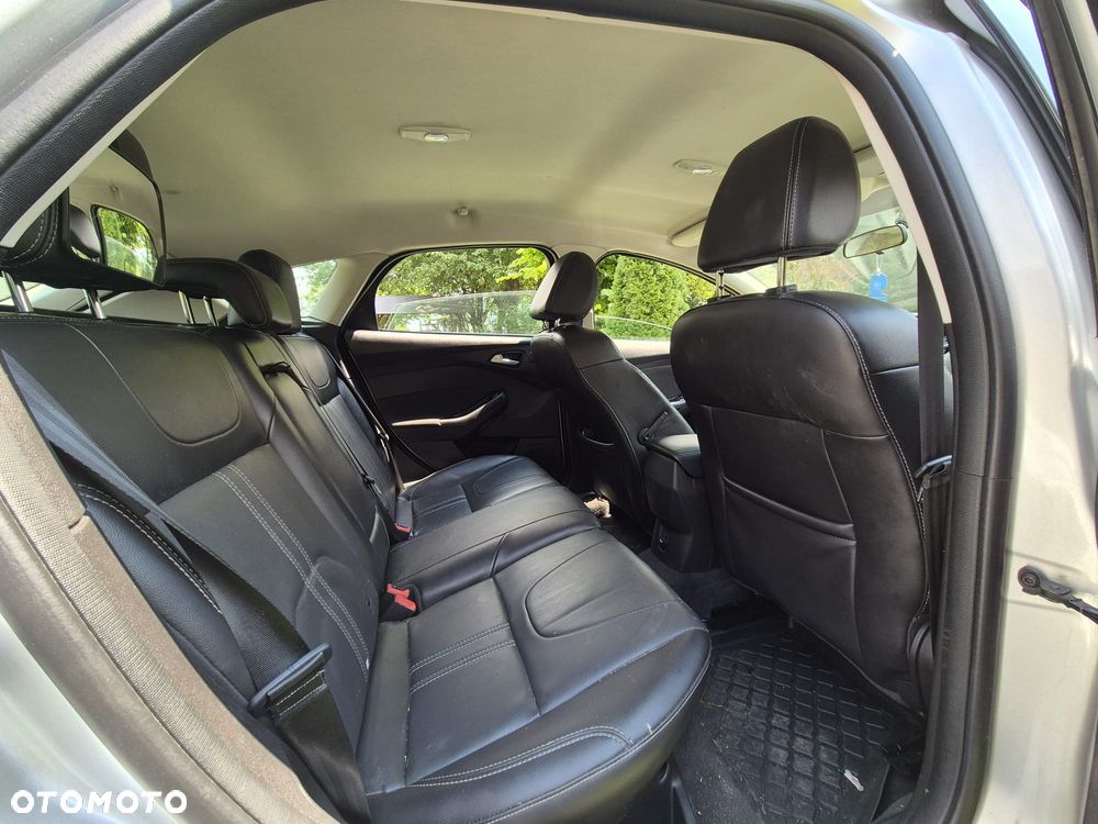 Ford Focus - 35