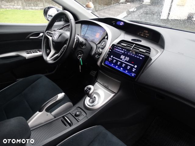 Honda Civic 1.8i-VTEC i-SHIFT Executive - 30