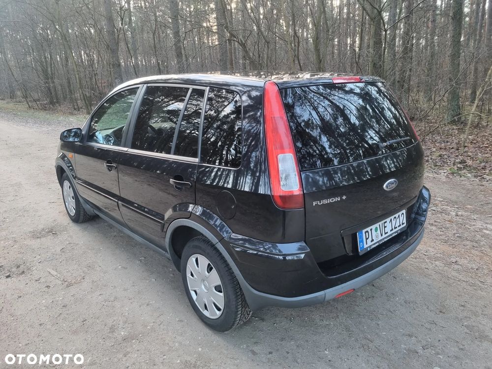 Ford Fusion 1.6 + - 4