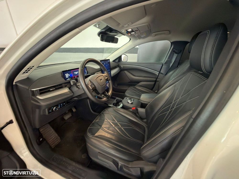 Ford Mustang Mach-E 75.7 kWh Base - 6
