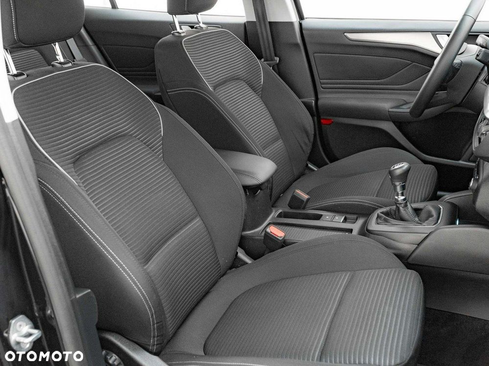 Ford Focus SW 1.0 EcoBoost Titanium - 31
