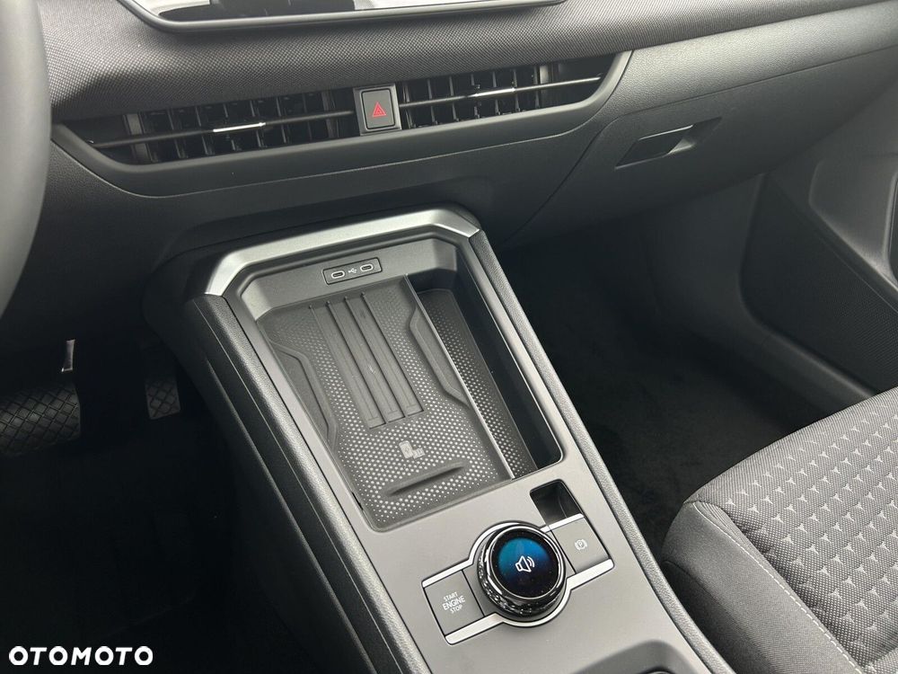 Volkswagen T-Roc 1.5 eTSI Life DSG - 28