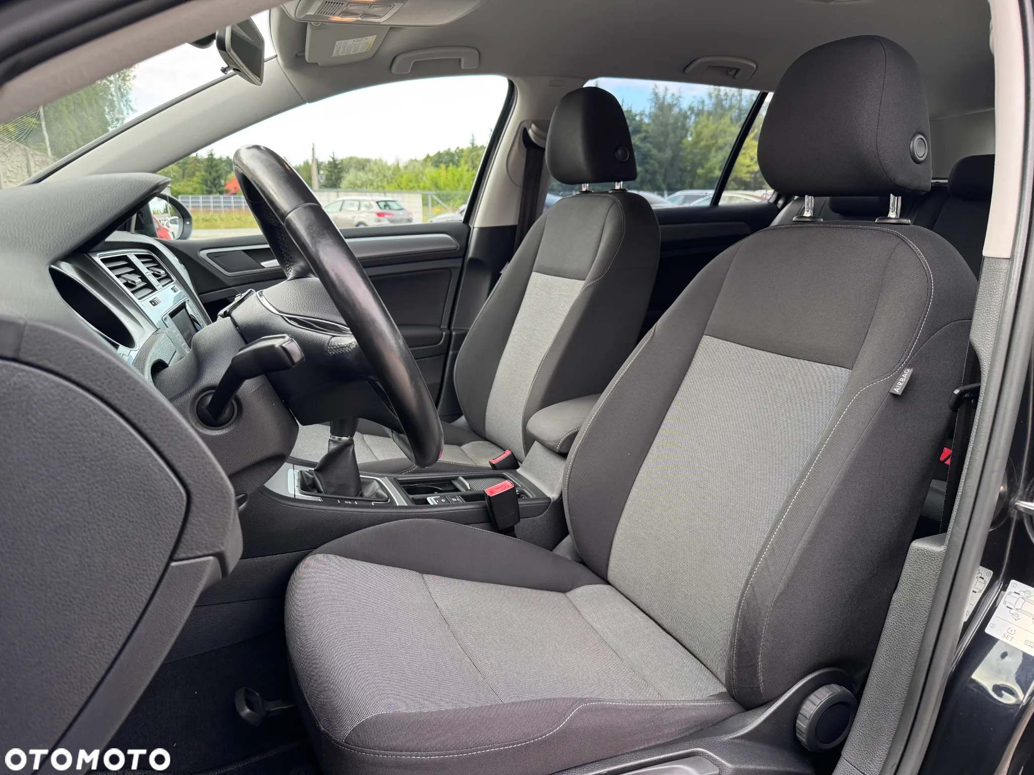 Volkswagen Golf VII 1.6 TDI BMT Highline - 12