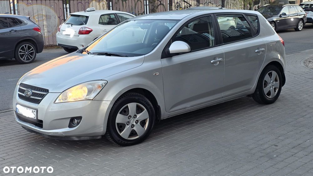 Kia Ceed 1.6 CRDi EX - 12