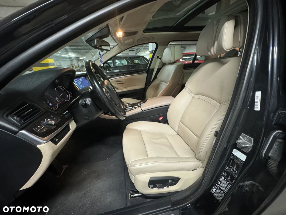 BMW Seria 5 525d xDrive Sport-Aut Luxury Line - 6