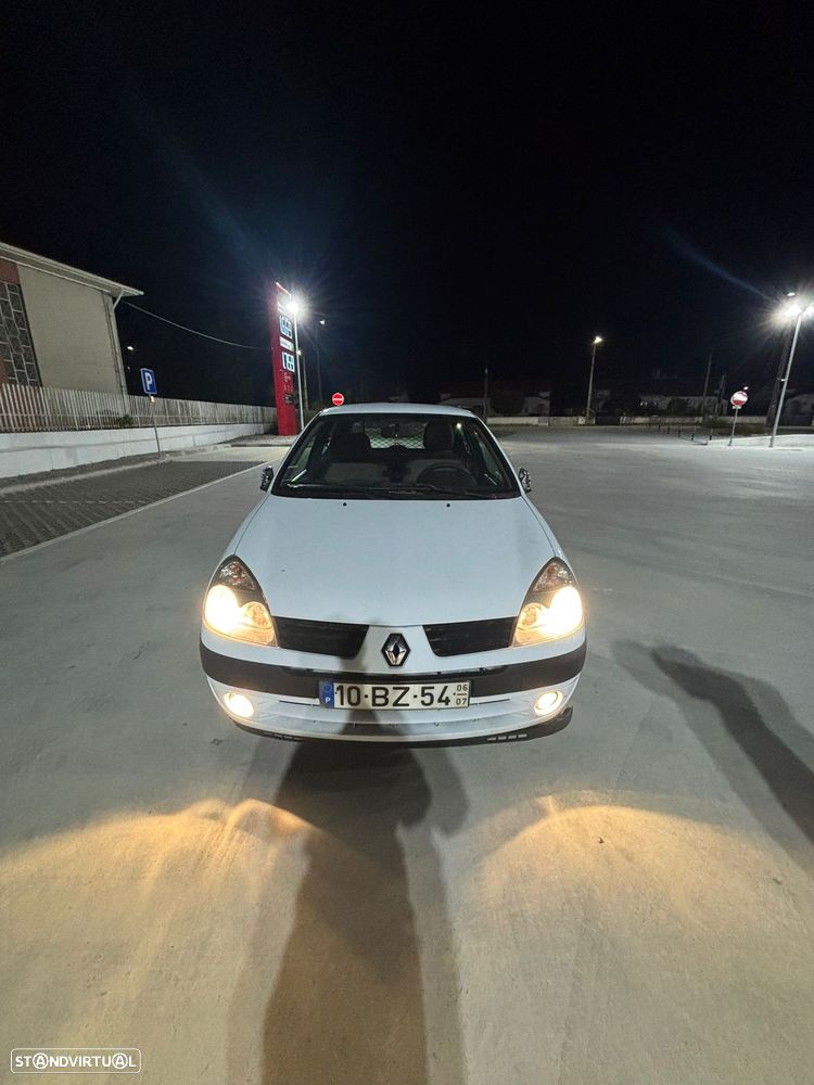 Renault Clio 1.5 dCi Dynamique Luxe - 1