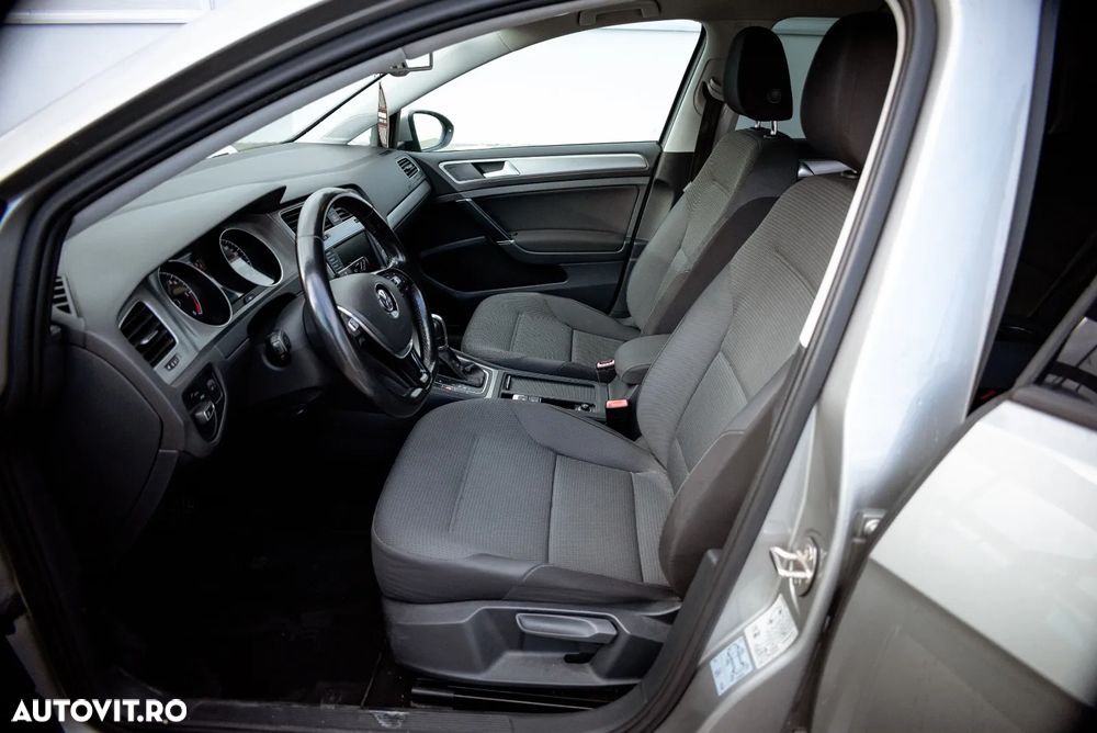 Volkswagen Golf 1.6 TDI BlueMotion Technology DSG Comfortline - 22